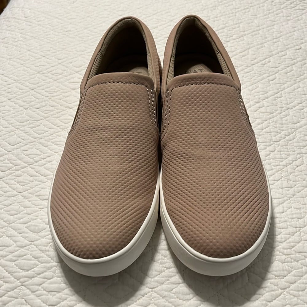 Naturalizer slip on shoe